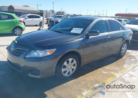 2011 Toyota Camry Le z USA, uszkodzony, nr VIN 4T4BF3EK2BR187757